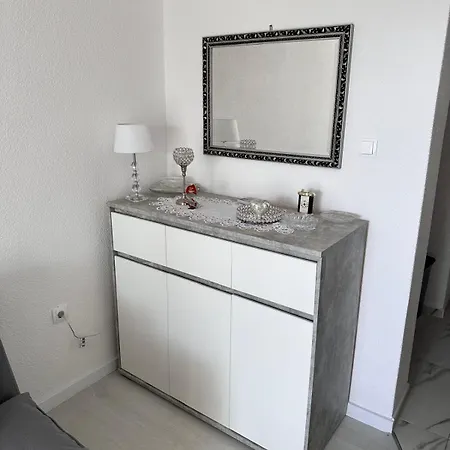Apartamento Djurda *