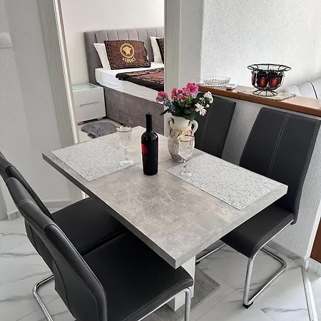 Apartamento Djurda